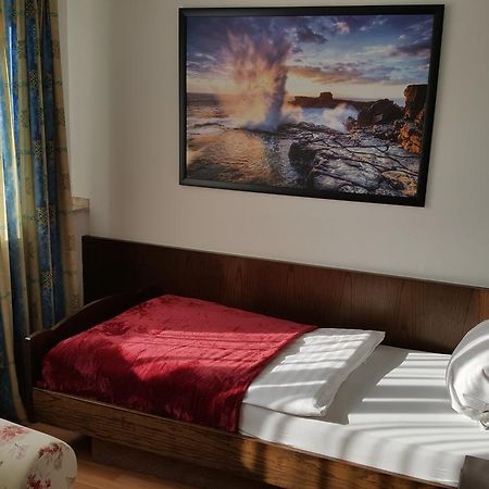 S&L Hotel 노이스 외부 사진