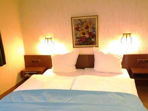 S&L Hotel 노이스 외부 사진