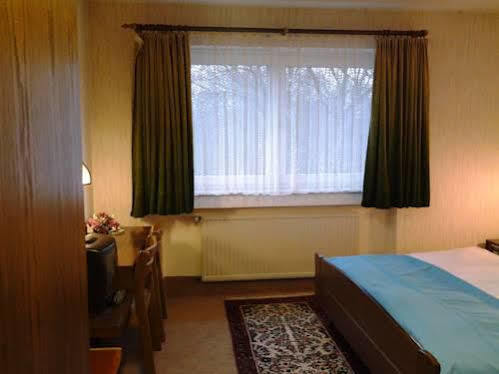 S&L Hotel 노이스 외부 사진