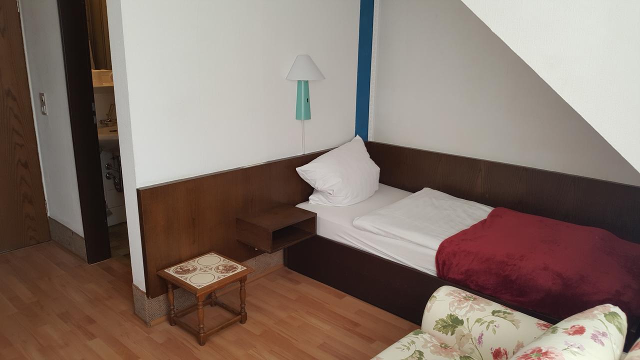 S&L Hotel 노이스 외부 사진