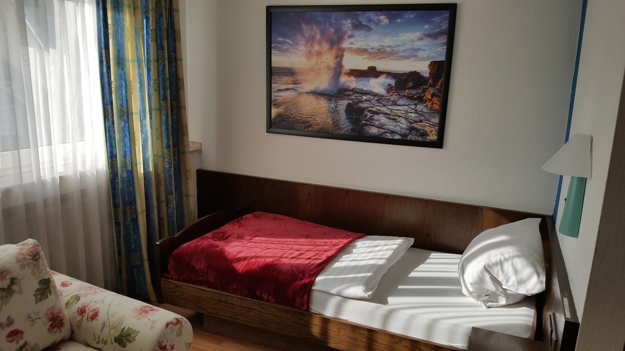 S&L Hotel 노이스 외부 사진